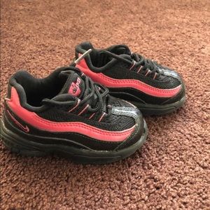 Toddler size 4 Air max